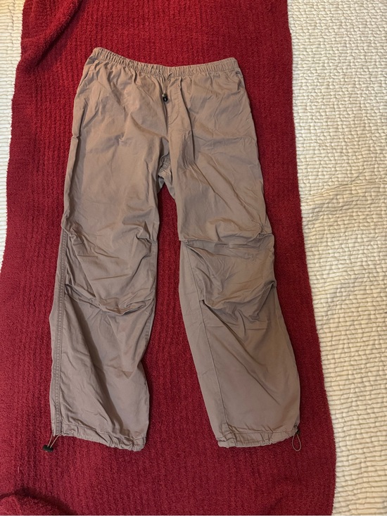 No Boundaries Pants - No Boundaries Women's Zip-Hem Track Pants - Taupe